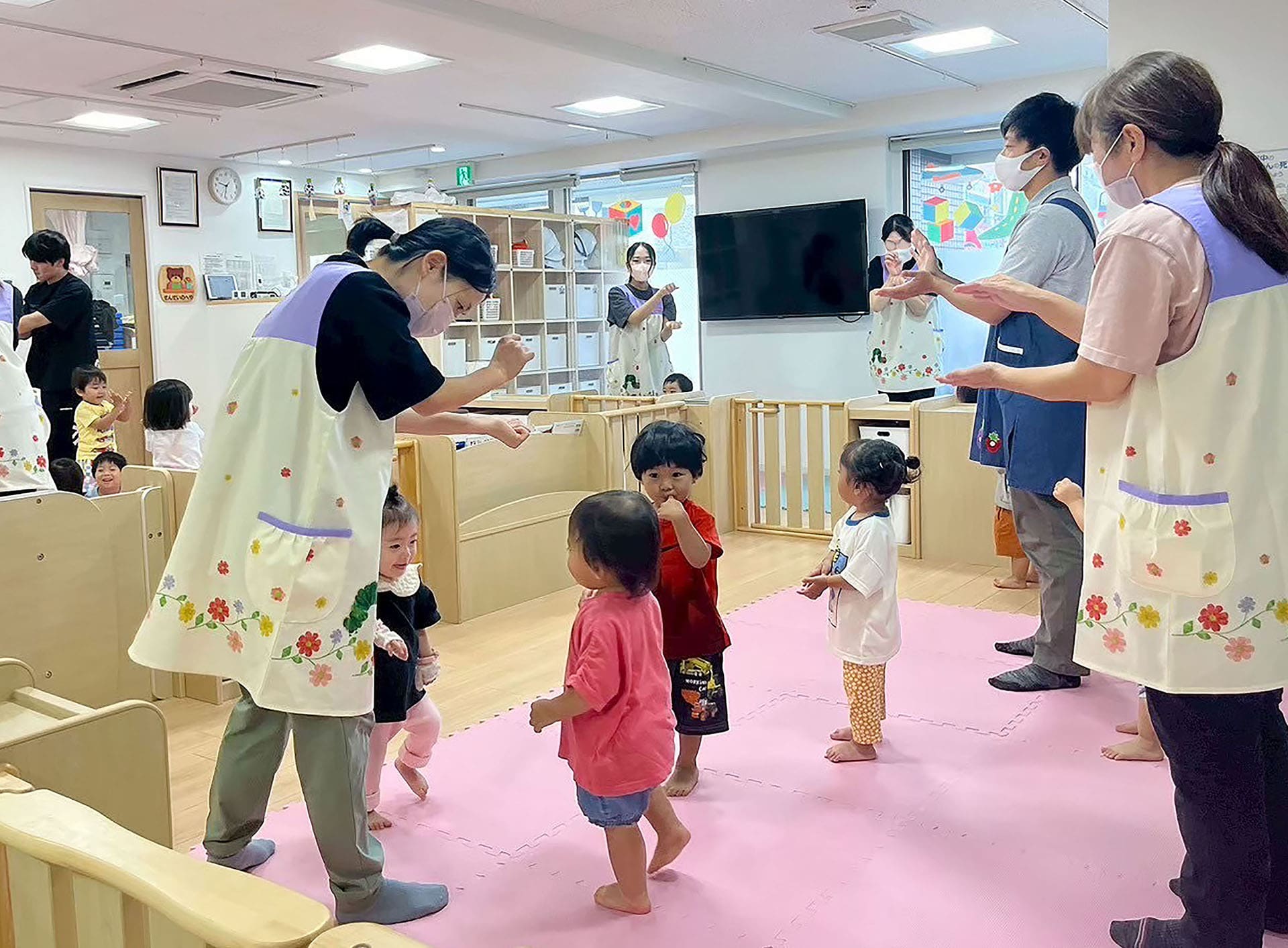 大人も子ども達といっしょに“保育を楽しむこと”を大切にしています。